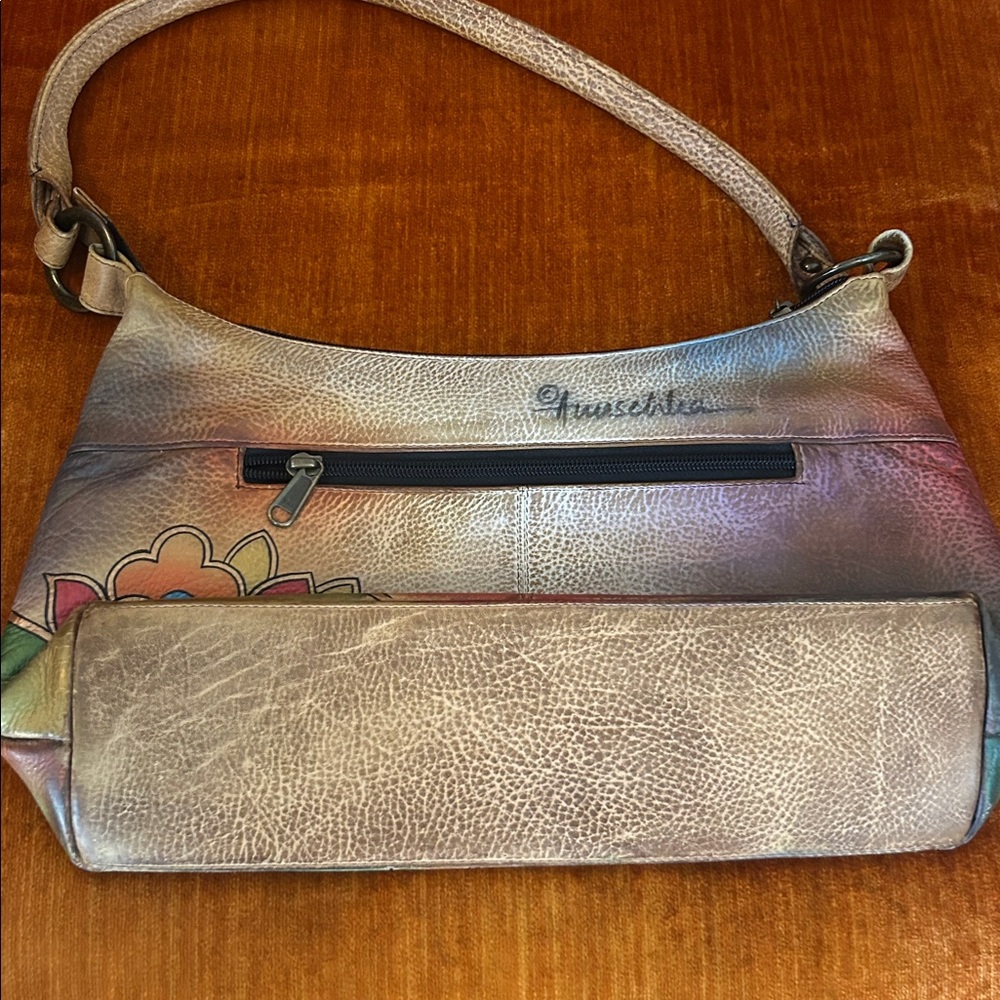 Anuschka hand-painted genuine leather bag featuring floral lotus artwork. - Picture 8 of 12